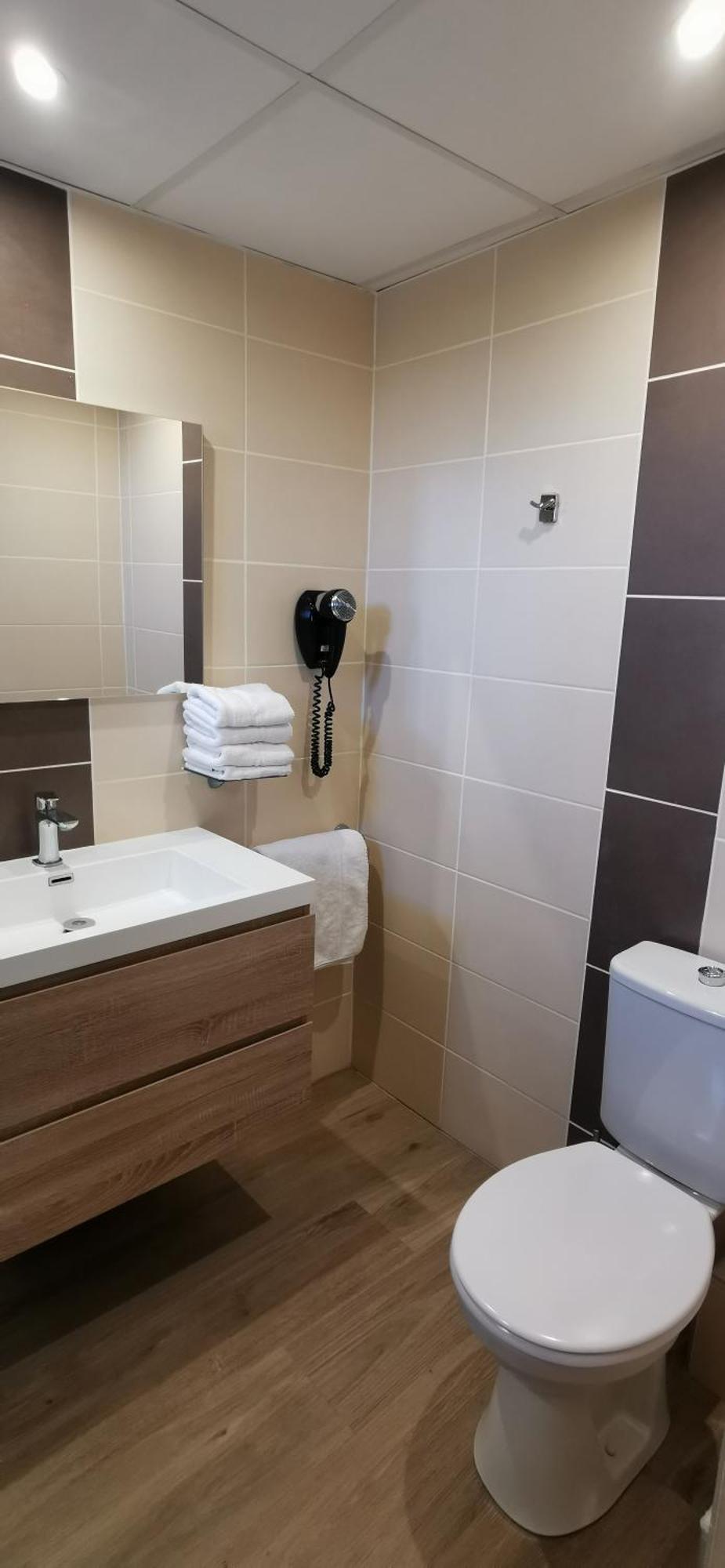 Hotel Le Valaurie Saint-Nazaire  Zewnętrze zdjęcie