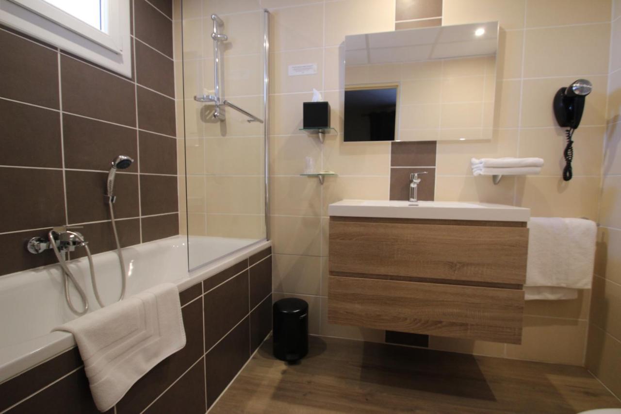 Hotel Le Valaurie Saint-Nazaire  Zewnętrze zdjęcie