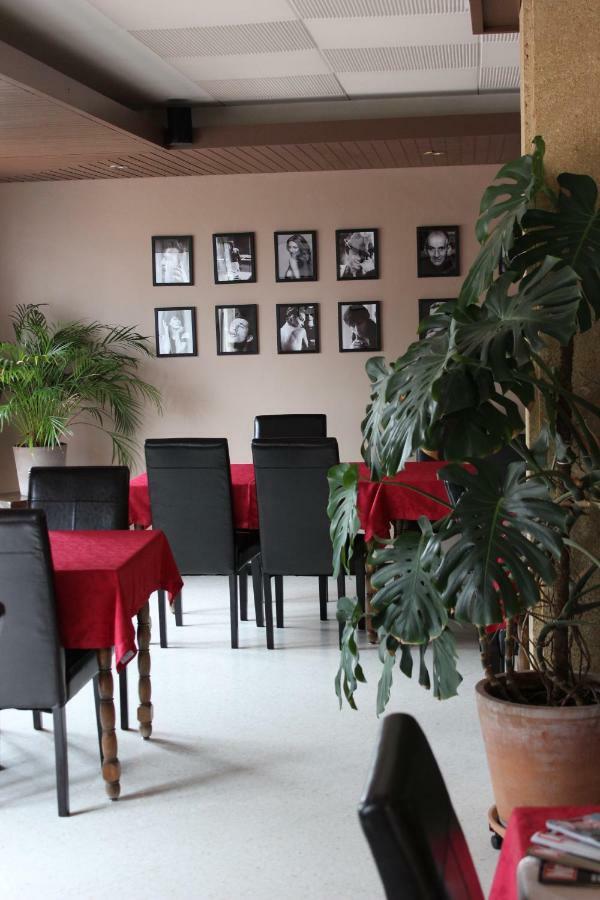 Hotel Le Valaurie Saint-Nazaire  Zewnętrze zdjęcie